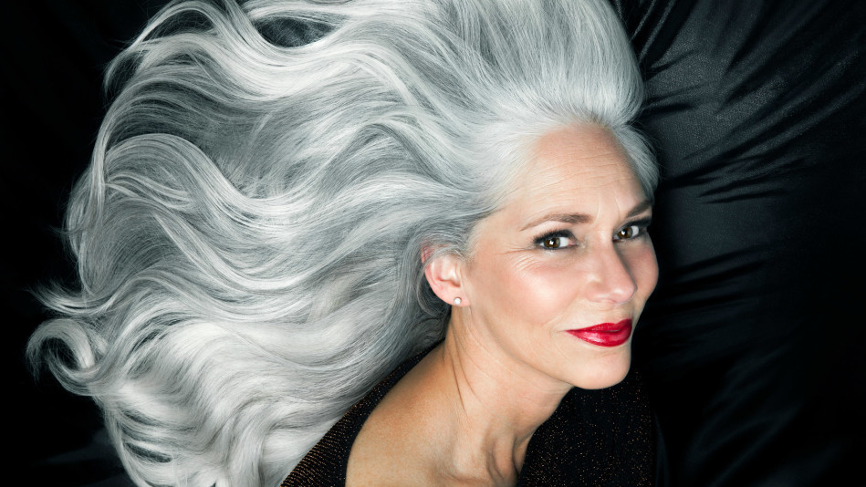 10 Photos That Show How Beautiful Gray Hair Really Is