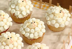 Marshmallow Sheep and Nesting Baby Bluebird Cupcakes