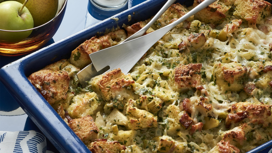 herb and apple bread pudding recipe