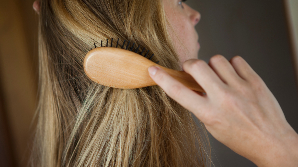 Round brush perfect for straightening coarse curls and smoothing thick  straight hair — SALON AKS