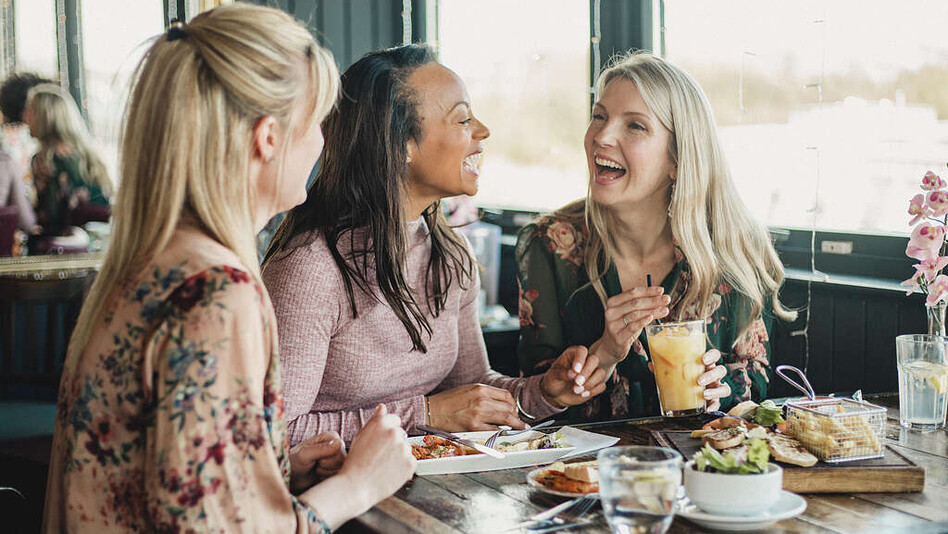 Friends out to brunch