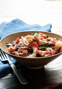 Penne with Tuna, Plum Tomatoes, and Black Olives