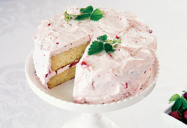 Strawberry Lemonade Cake
