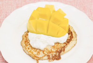 One-Cup Pancakes, Tropical Yogurt and Mango