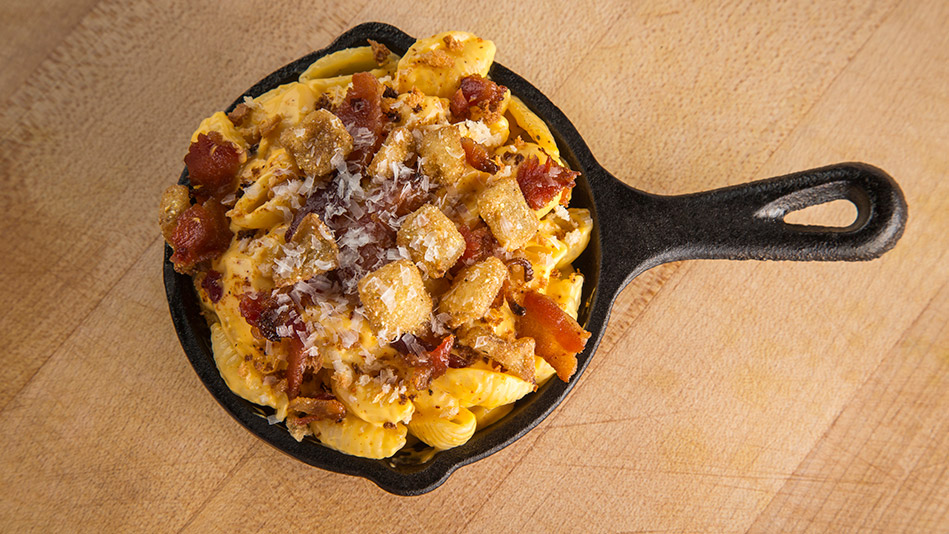 Bacon Mac and Tomatoes (B.M.T)