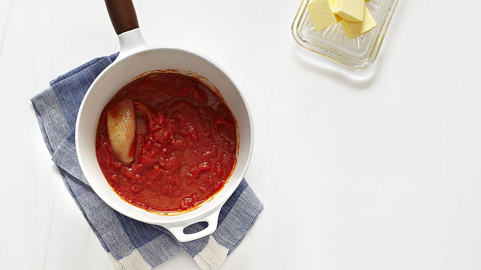 Four-Ingredient Tomato Sauce